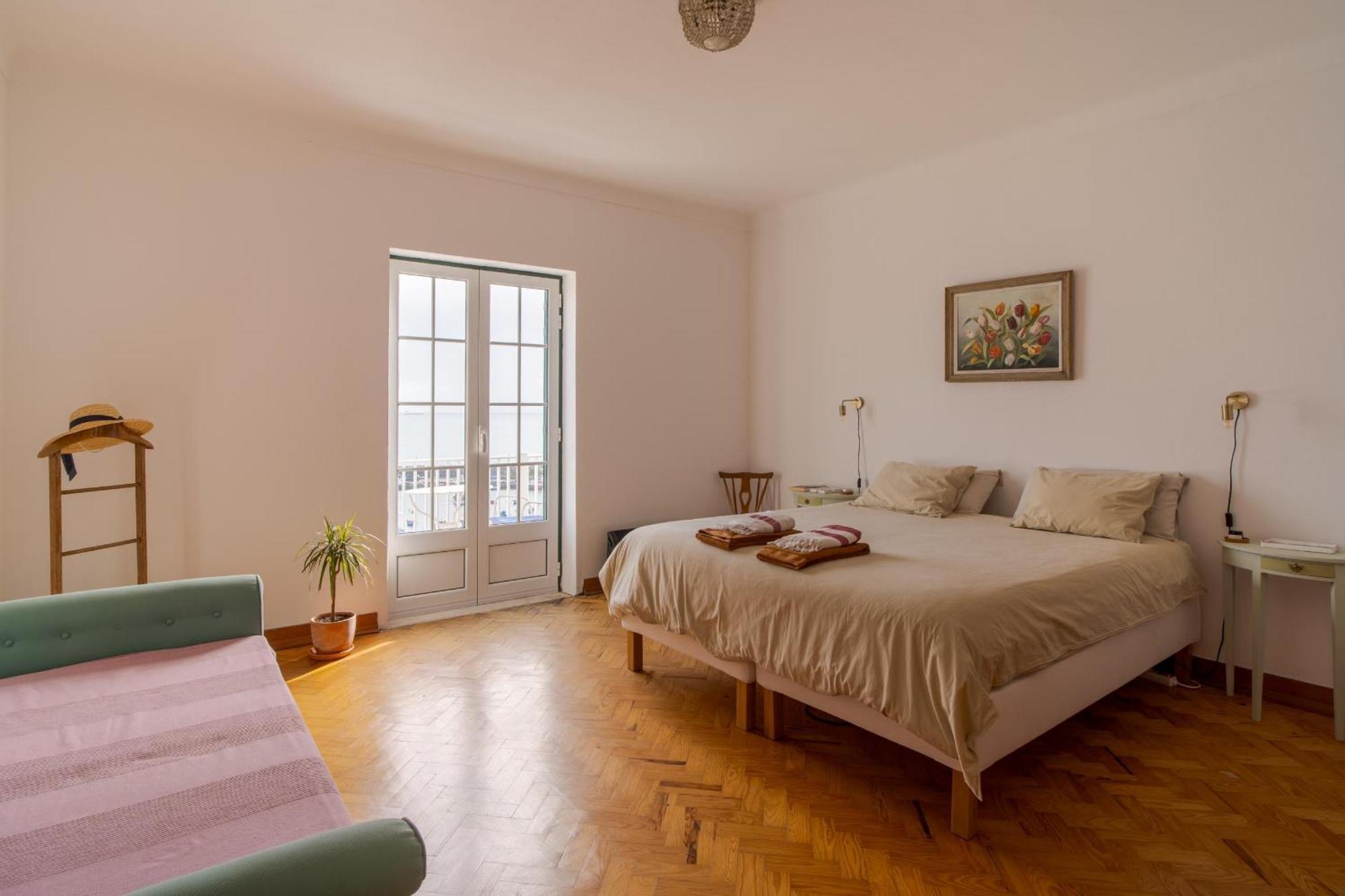 Ferienwohnung Manas Coliving Sines Exterior foto